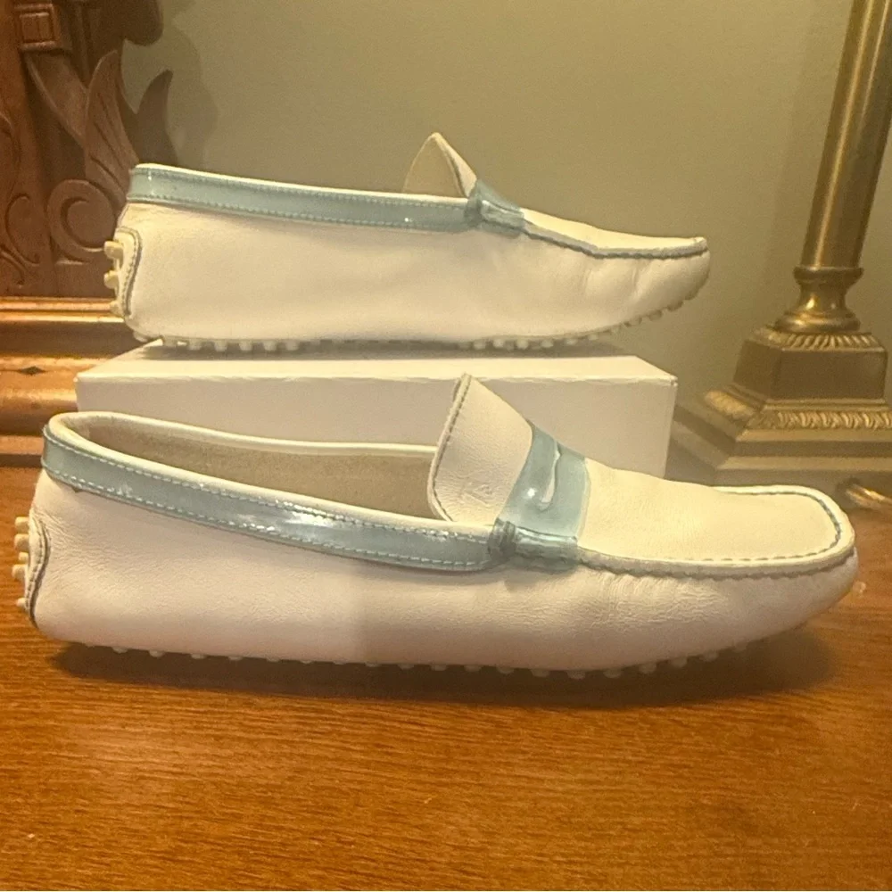 Tod's White Leather Driving Loafers Flats w/Light Blue Trim Size 5 MSRP $495 - Picture 6 of 11